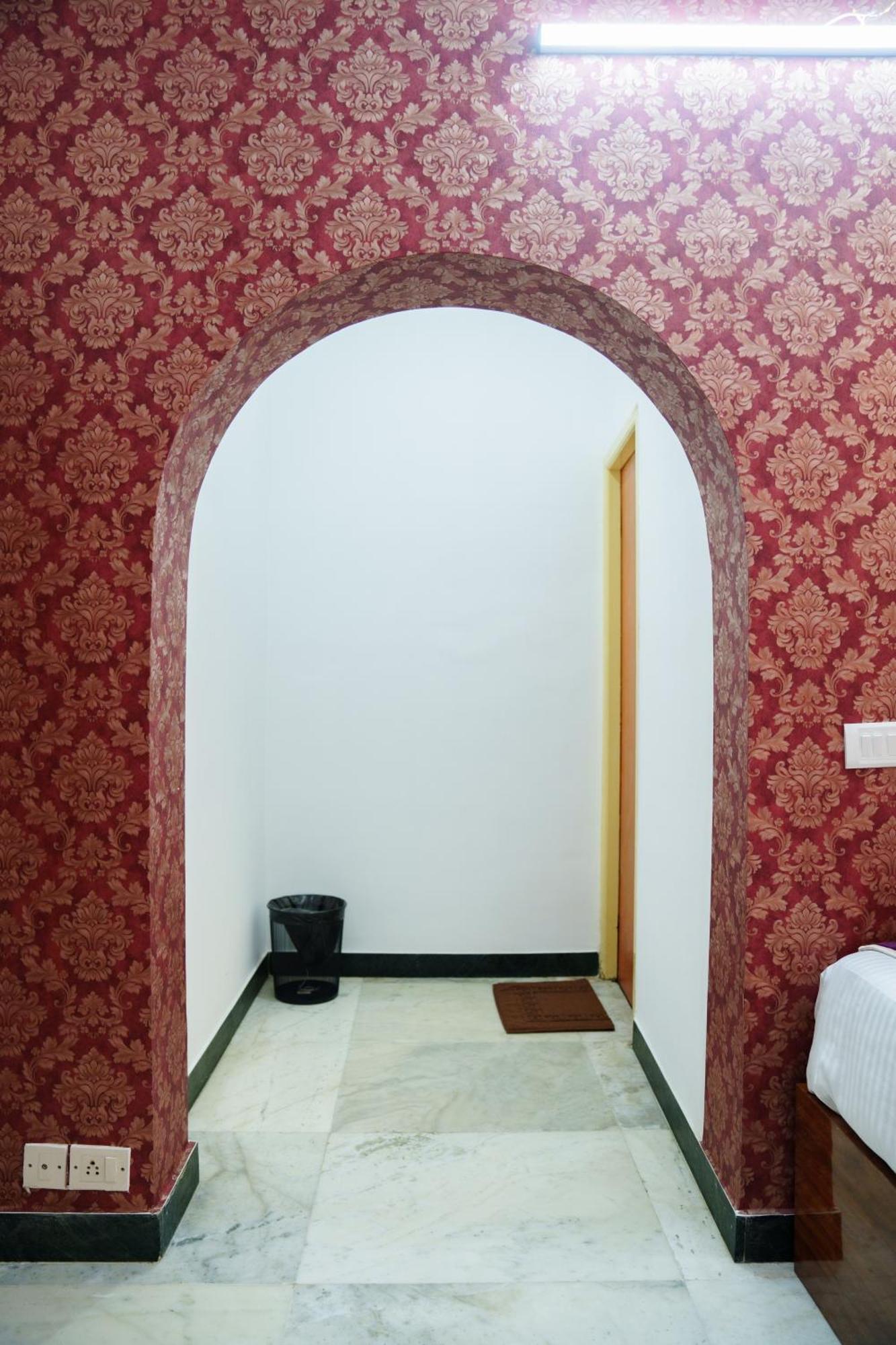 Hotel Rich Palace Tnagar