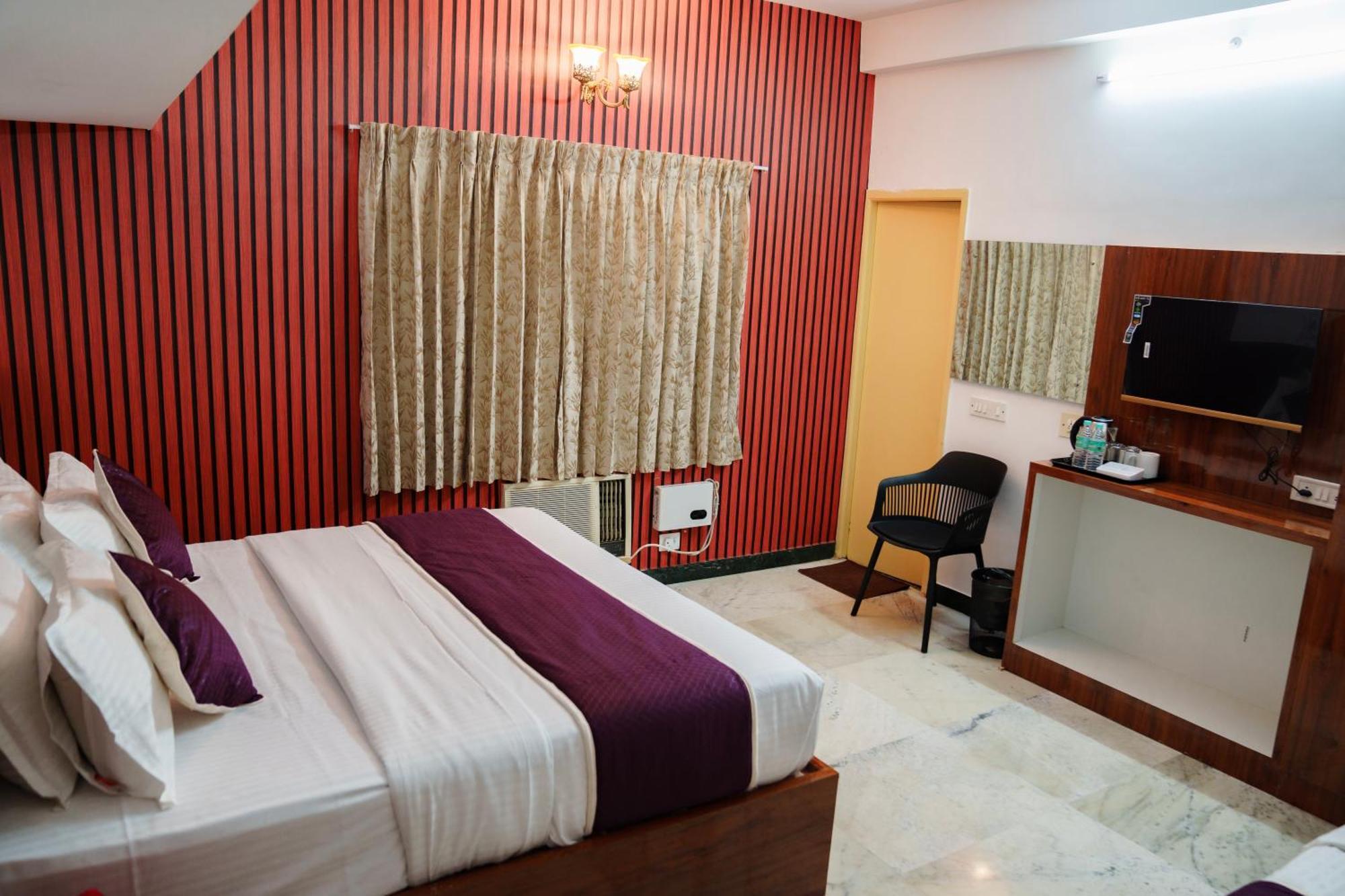 Hotel Rich Palace Tnagar