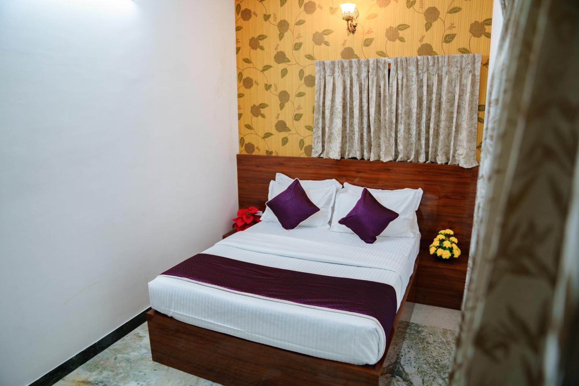 Rich Palace Tnagar Hotel 3*