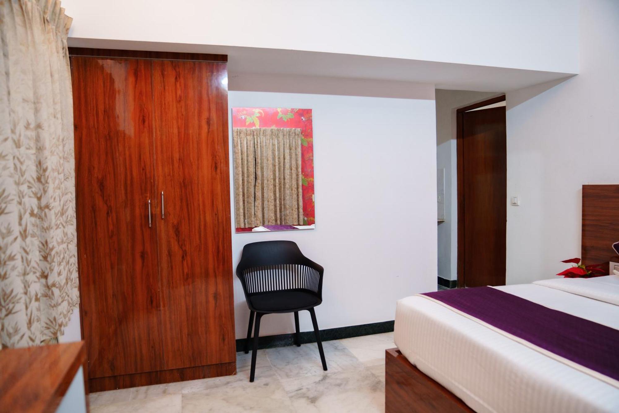 Hotel Rich Palace Tnagar 3*