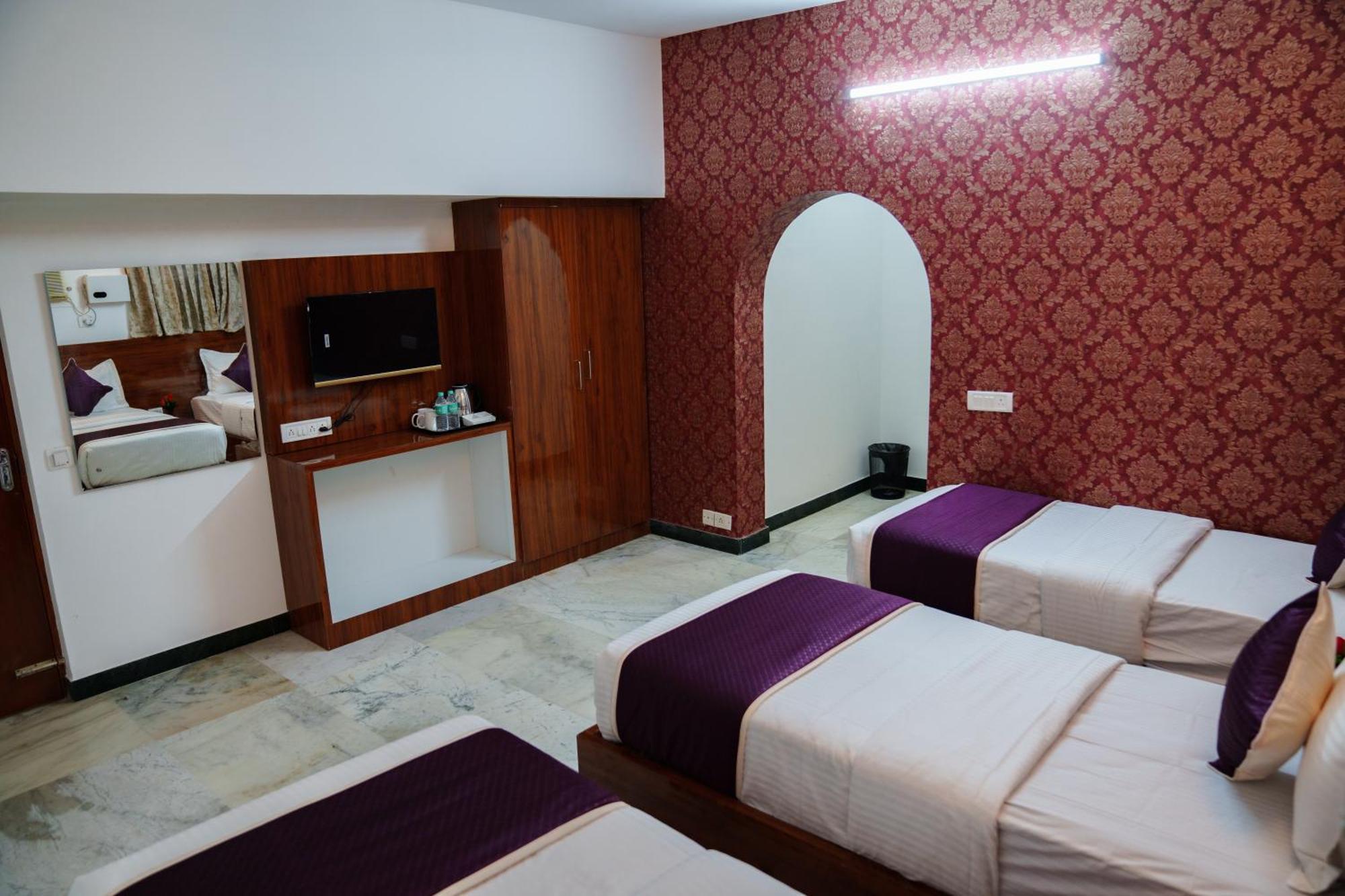 Rich Palace Tnagar 3*